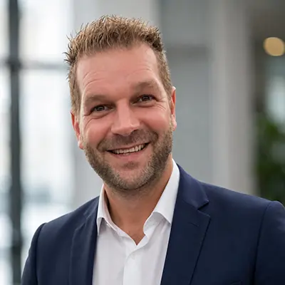 L. van Langeveld L. van Langeveld